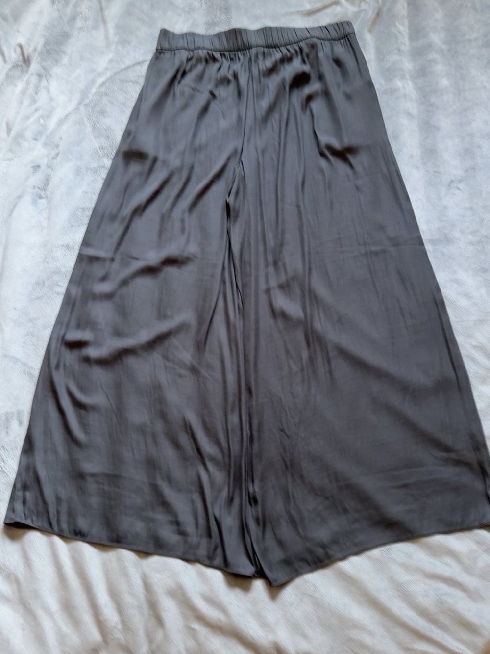 Ann Taylor Black Wide Leg Palazzo Pants L Flowy Satin-Like